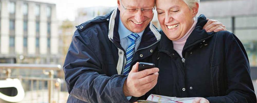 3 Ways to Find Free Cell Phone Deals for Seniors