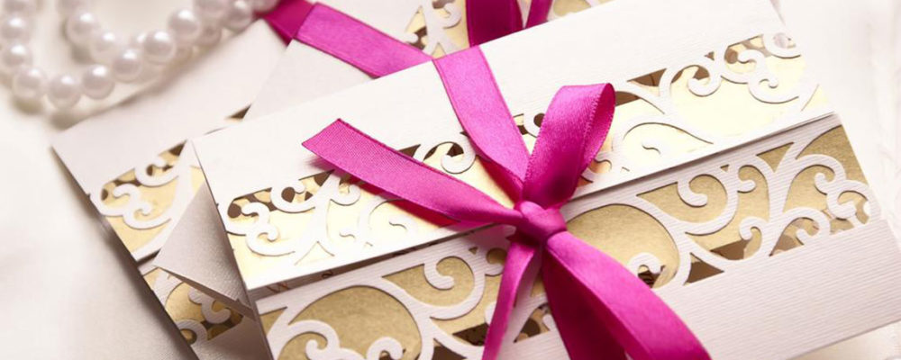 5 thrifty ways to save money on your wedding invite
