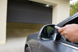 How to deal with garage door maintenance