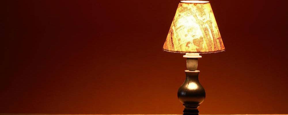 Know about the Tiffany table lampshades