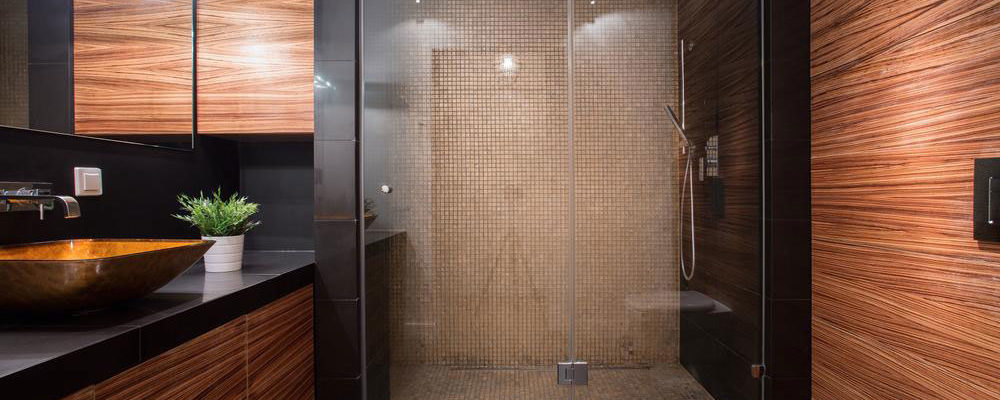 Pros and cons of a solid surface shower pan