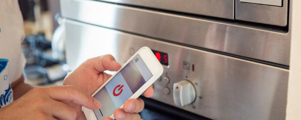Smart cooking appliances for convenient cooking