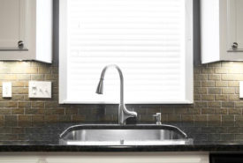 Things to consider while buying kitchen sinks