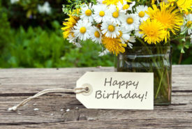 Tips on writing a personal message on birthday cards