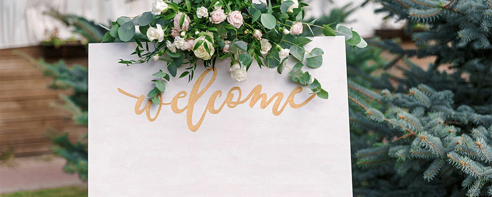 6 ideas for classy wedding welcome signs